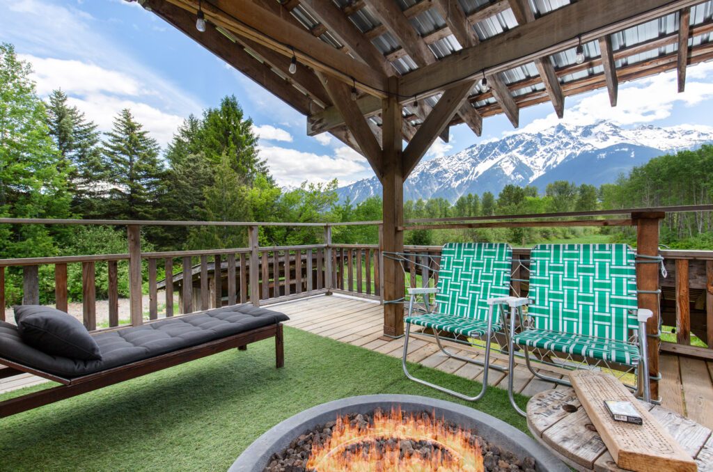 1422 Collins Rd-hayloft2